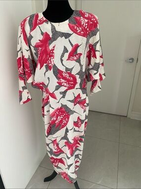 1980’s VTG CANNE COLLECTION Fuchsia Floral Print Dress Butterfly sleeves Size 10